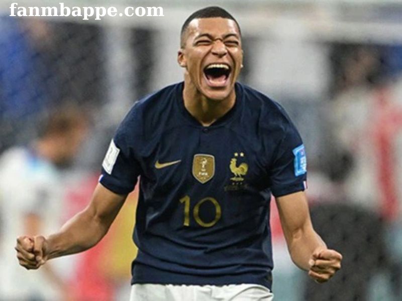 cầu thủ Mbappe