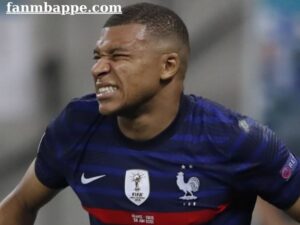 Phong cách chơi bóng Mbappe