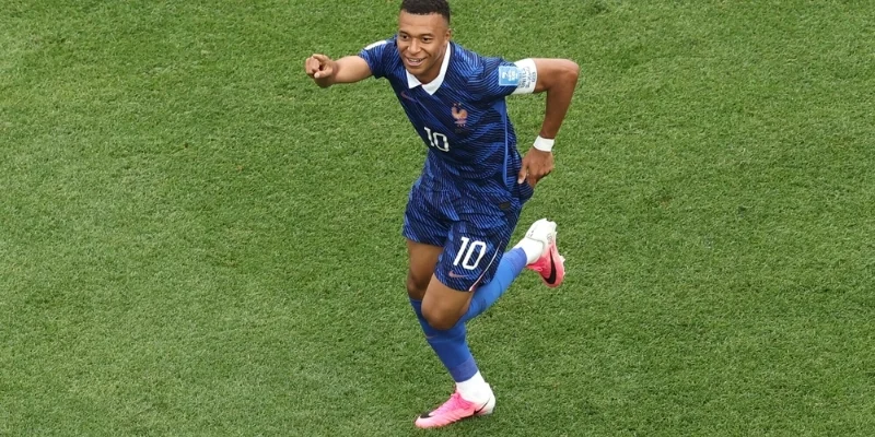 Các cột mốc nổi bật của Mbappe tại Monaco
