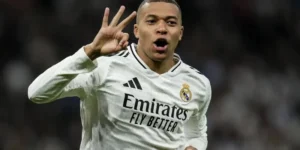 Mbappe bắt đầu sự nghiệp bóng đá như thế nào cùng Fan Mbappe